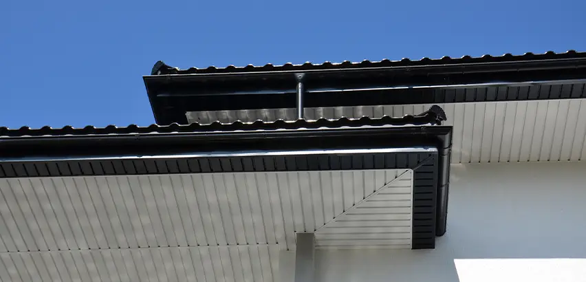 Roof Overhang Repair in Elmhurst
